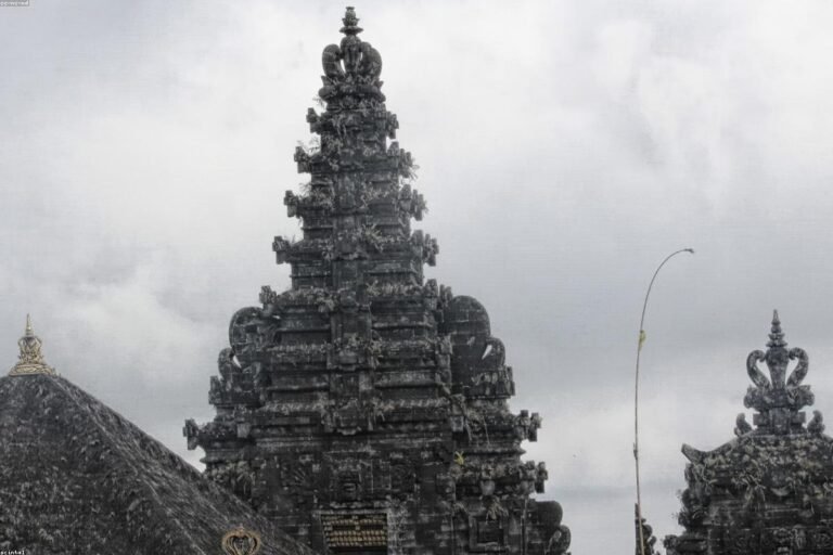 Balinese New Year Eve Temple Ceremony