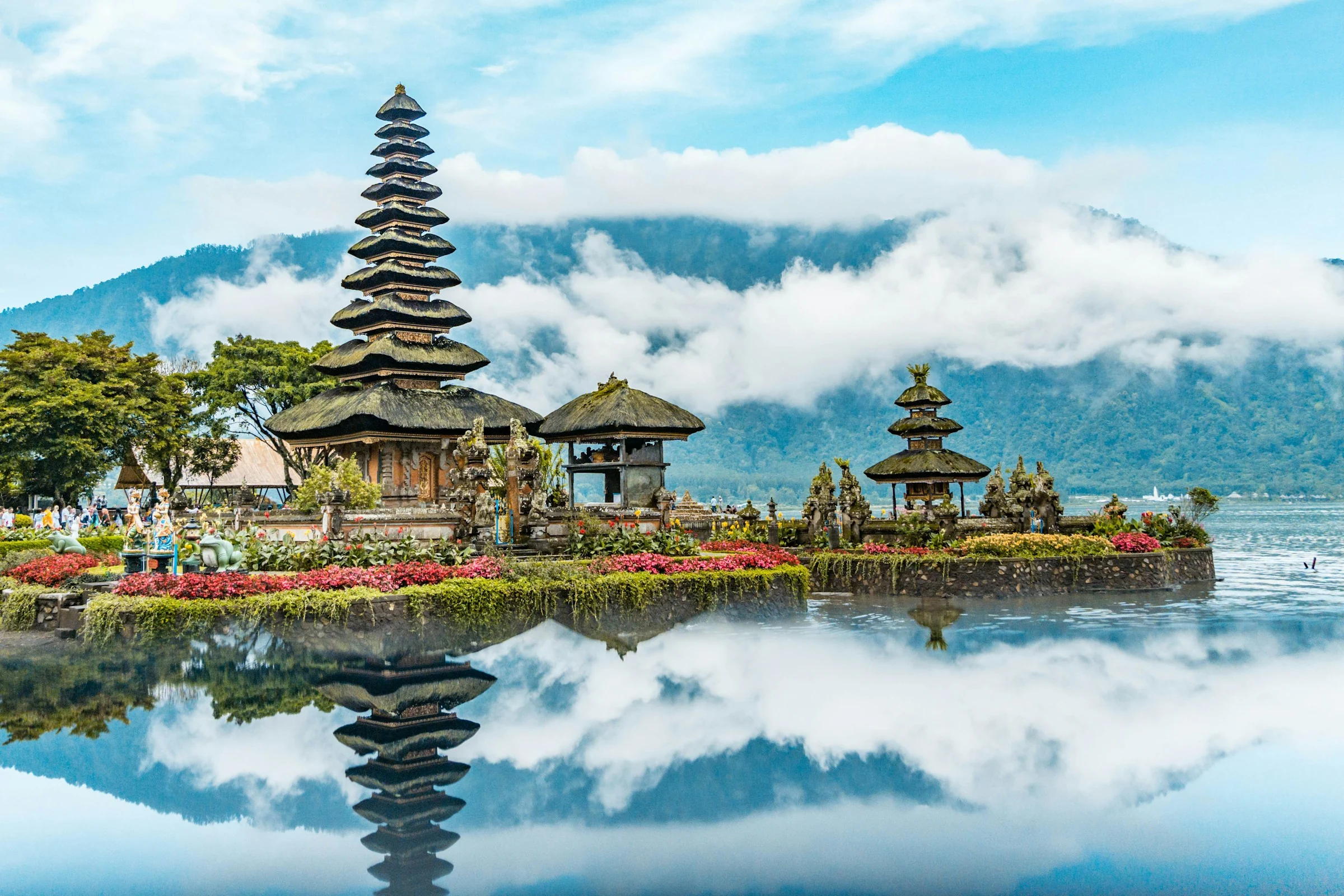 Ulun Danu, Jatiluwih & Tanah Lot Journey